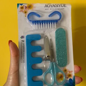 Kit Manicure Escova para Pés , Separador de Dedo , Lixa , Tesoura e Cortador de Unha